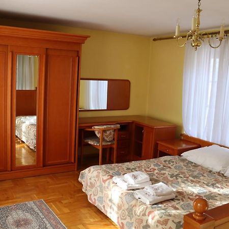 Hotel Rytwiany Palac Dış mekan fotoğraf
