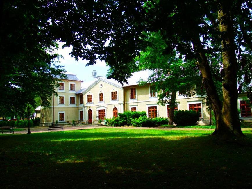 Hotel Rytwiany Palac Dış mekan fotoğraf