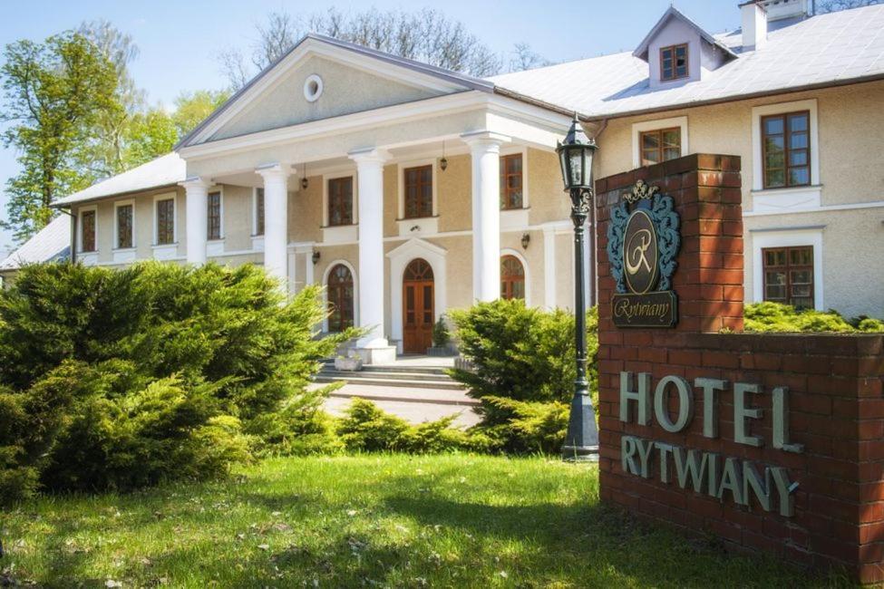 Hotel Rytwiany Palac Dış mekan fotoğraf