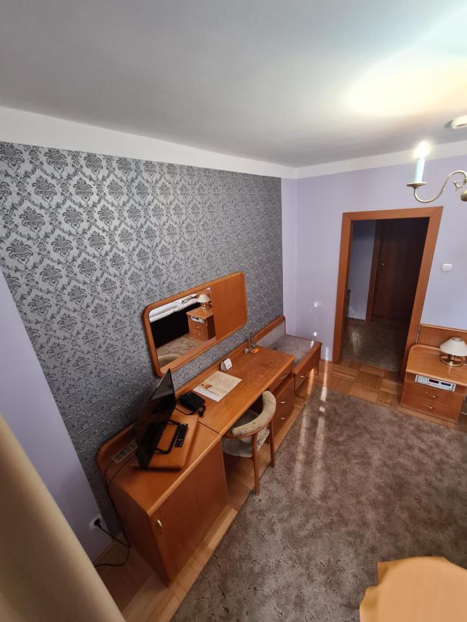 Hotel Rytwiany Palac Dış mekan fotoğraf