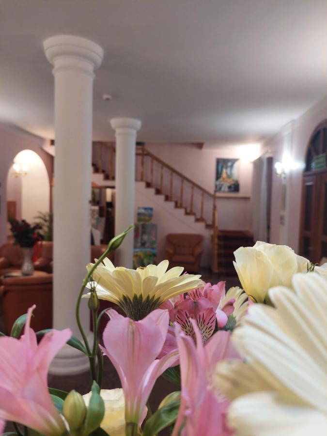 Hotel Rytwiany Palac Dış mekan fotoğraf
