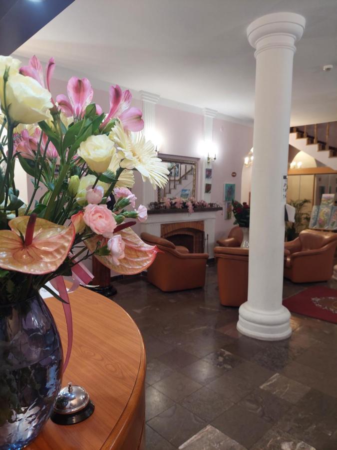Hotel Rytwiany Palac Dış mekan fotoğraf